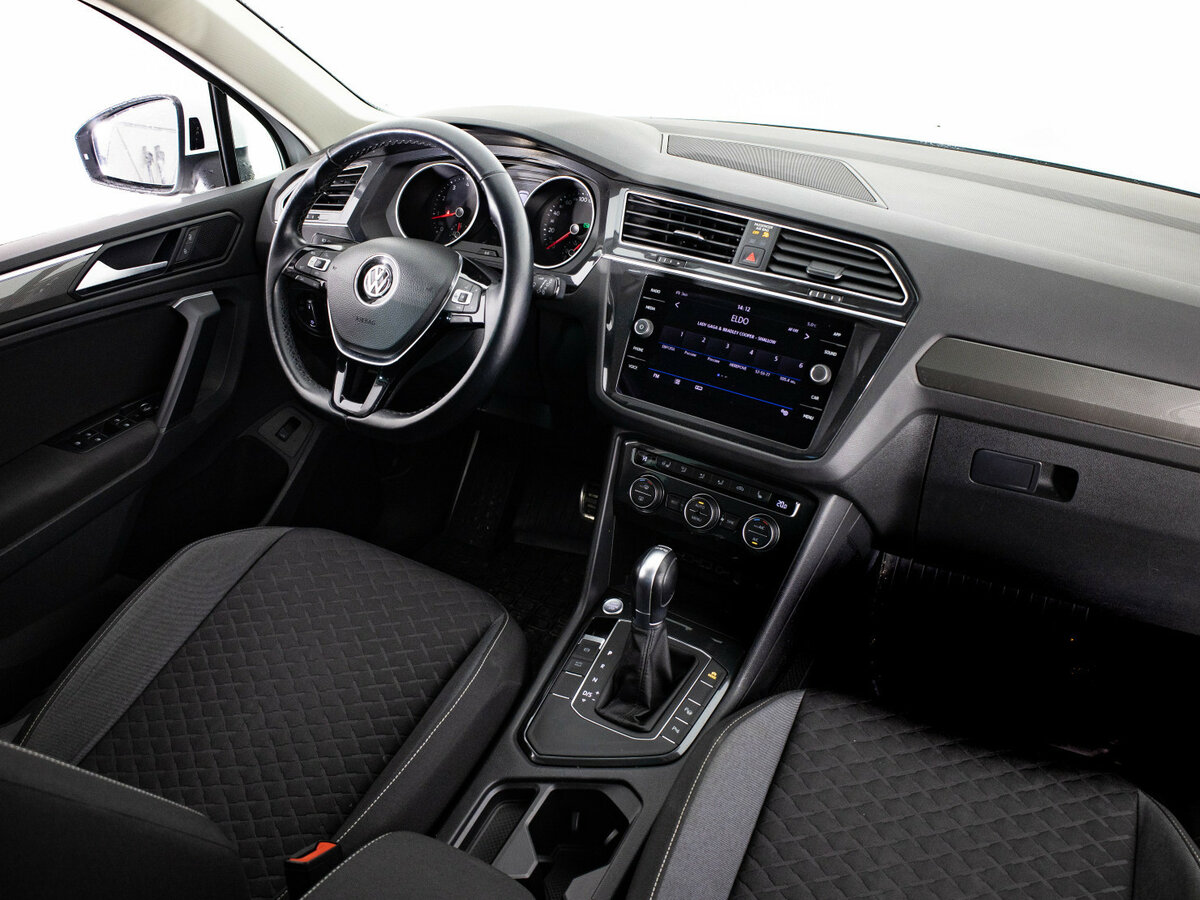 Купить Volkswagen Tiguan с пробегом. Фото: #13