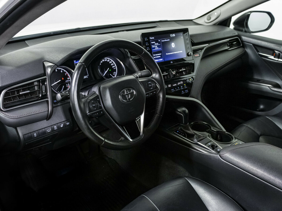Купить Toyota Camry с пробегом. Фото: #8