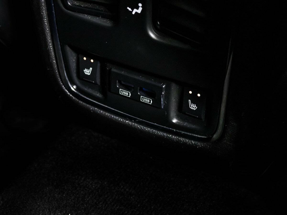 Купить Jeep Grand Cherokee с пробегом. Фото: #23