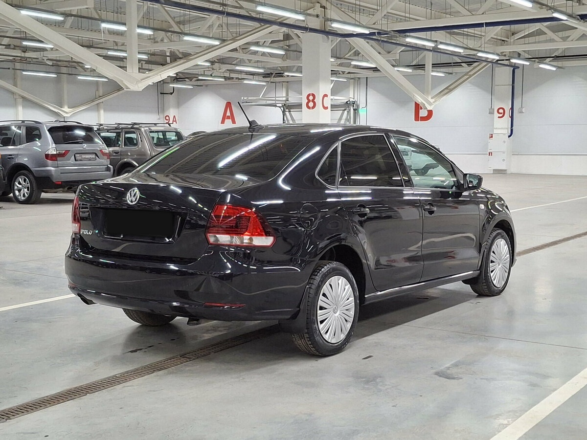 Купить Volkswagen Polo с пробегом. Фото: #4