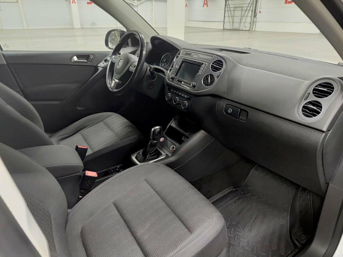Купить Volkswagen Tiguan с пробегом. Фото: #10