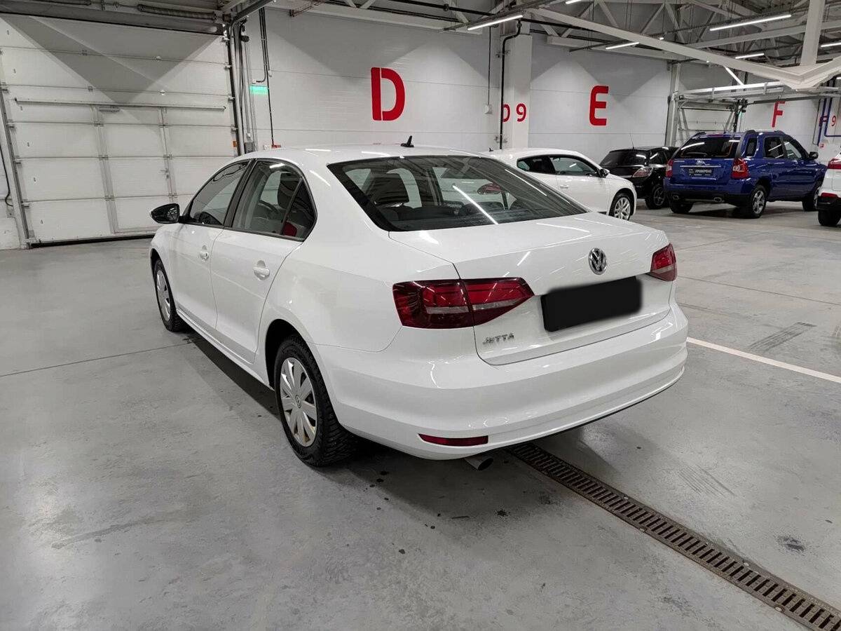 Купить Volkswagen Jetta с пробегом. Фото: #6