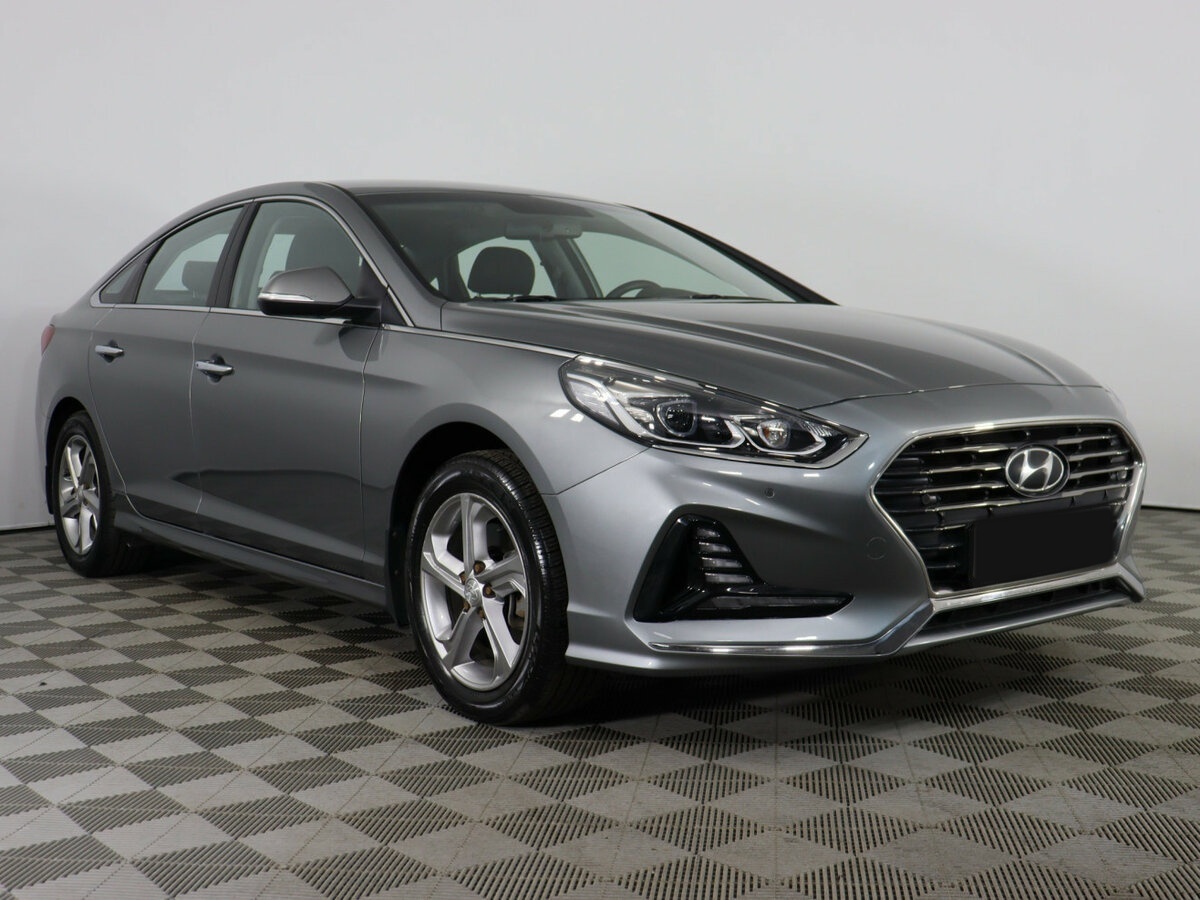 Купить Hyundai Sonata с пробегом. Фото: #2
