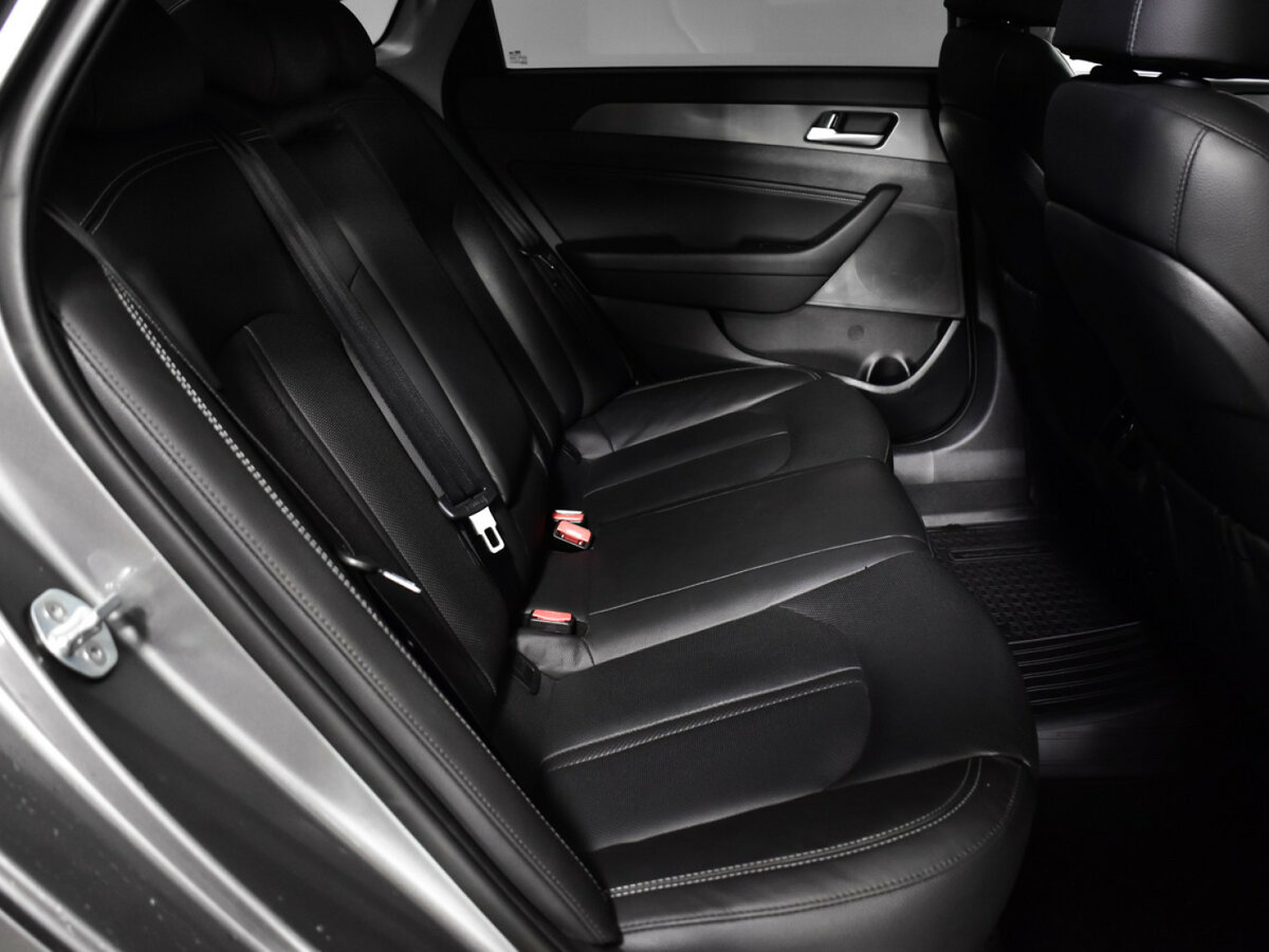 Купить Hyundai Sonata с пробегом. Фото: #9