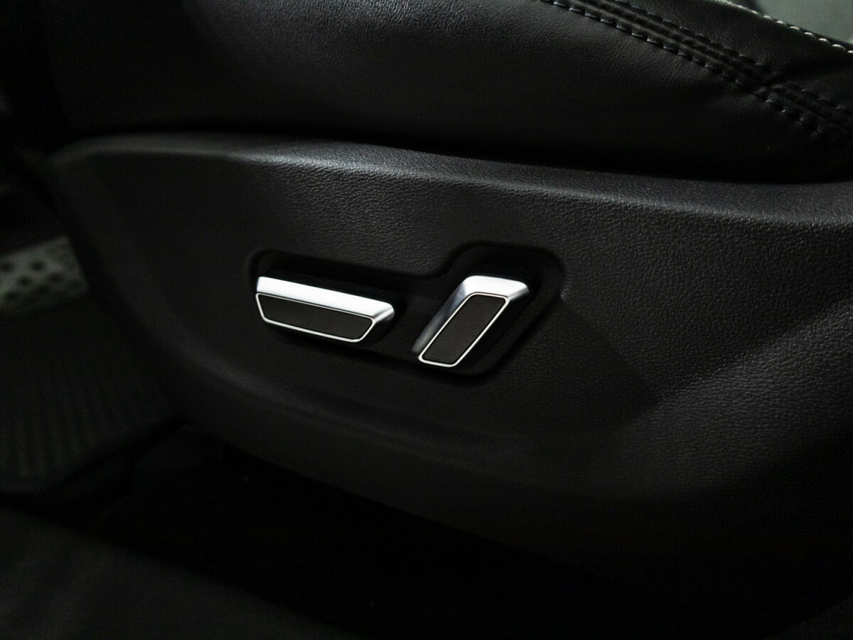 Купить Geely Atlas с пробегом. Фото: #17