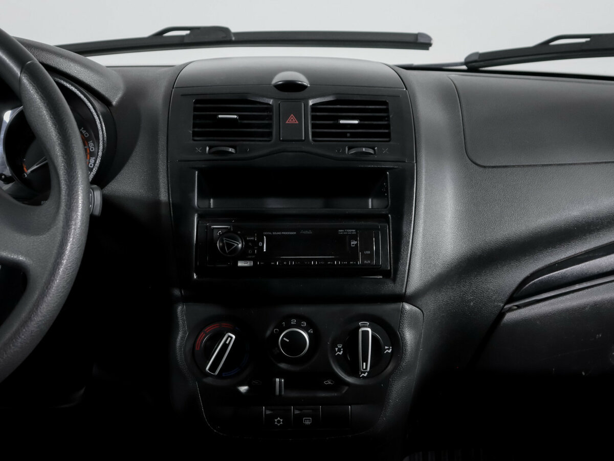 Купить Lada (ВАЗ) Granta с пробегом. Фото: #10