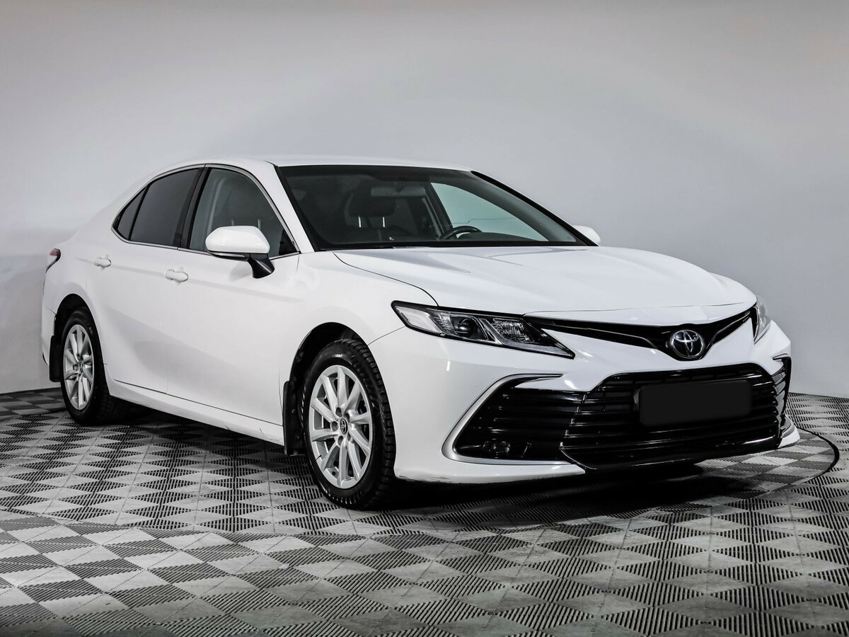 Купить Toyota Camry с пробегом. Фото: #3