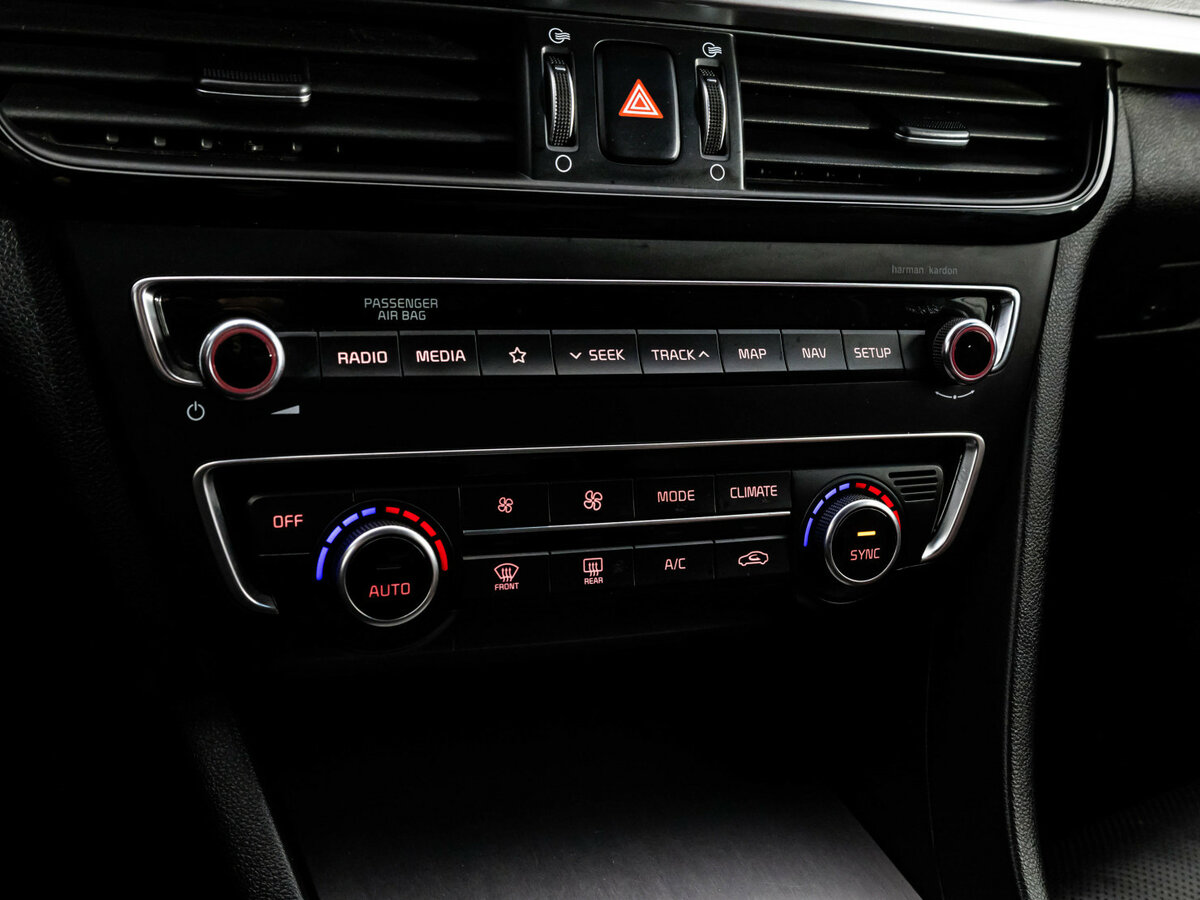 Купить Kia Optima с пробегом. Фото: #18