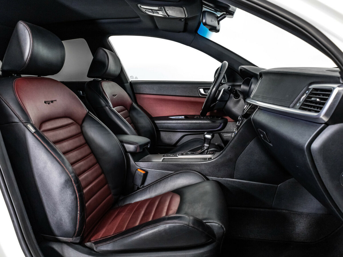 Купить Kia Optima с пробегом. Фото: #23