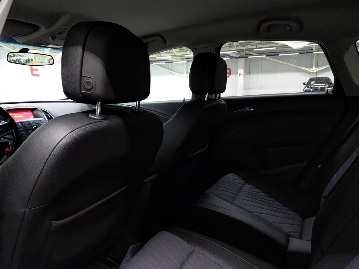 Купить Opel Astra с пробегом. Фото: #11