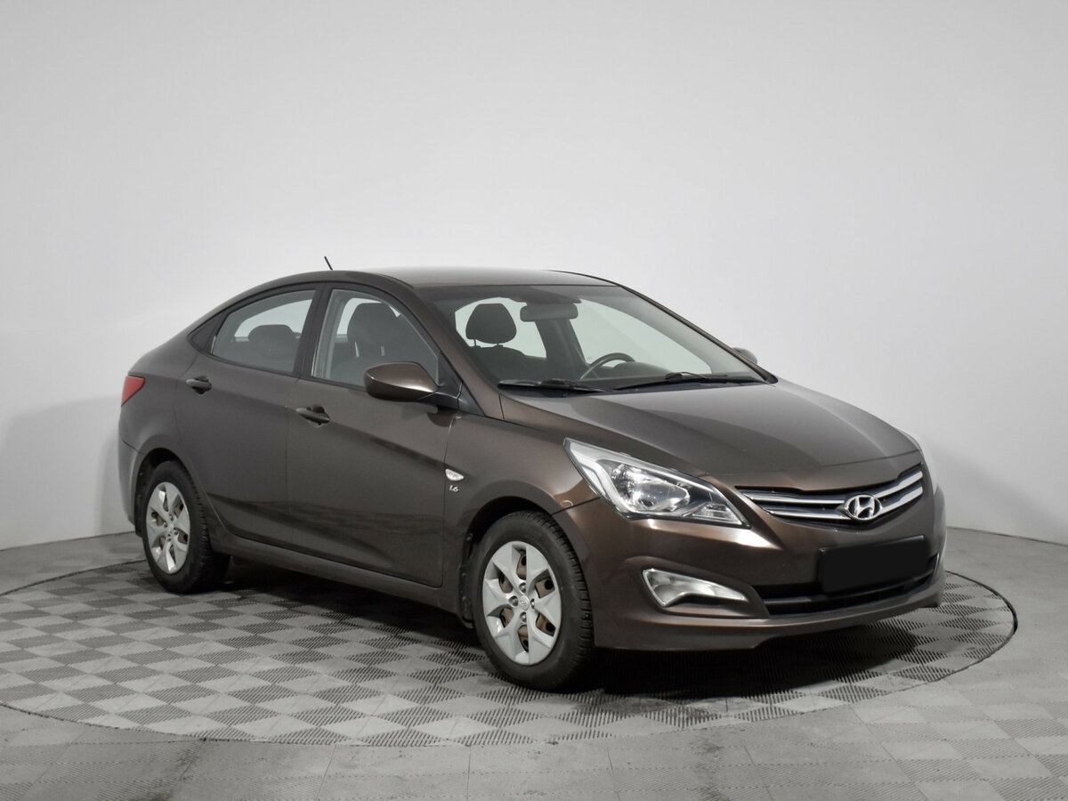 Купить Hyundai Solaris с пробегом. Фото: #2