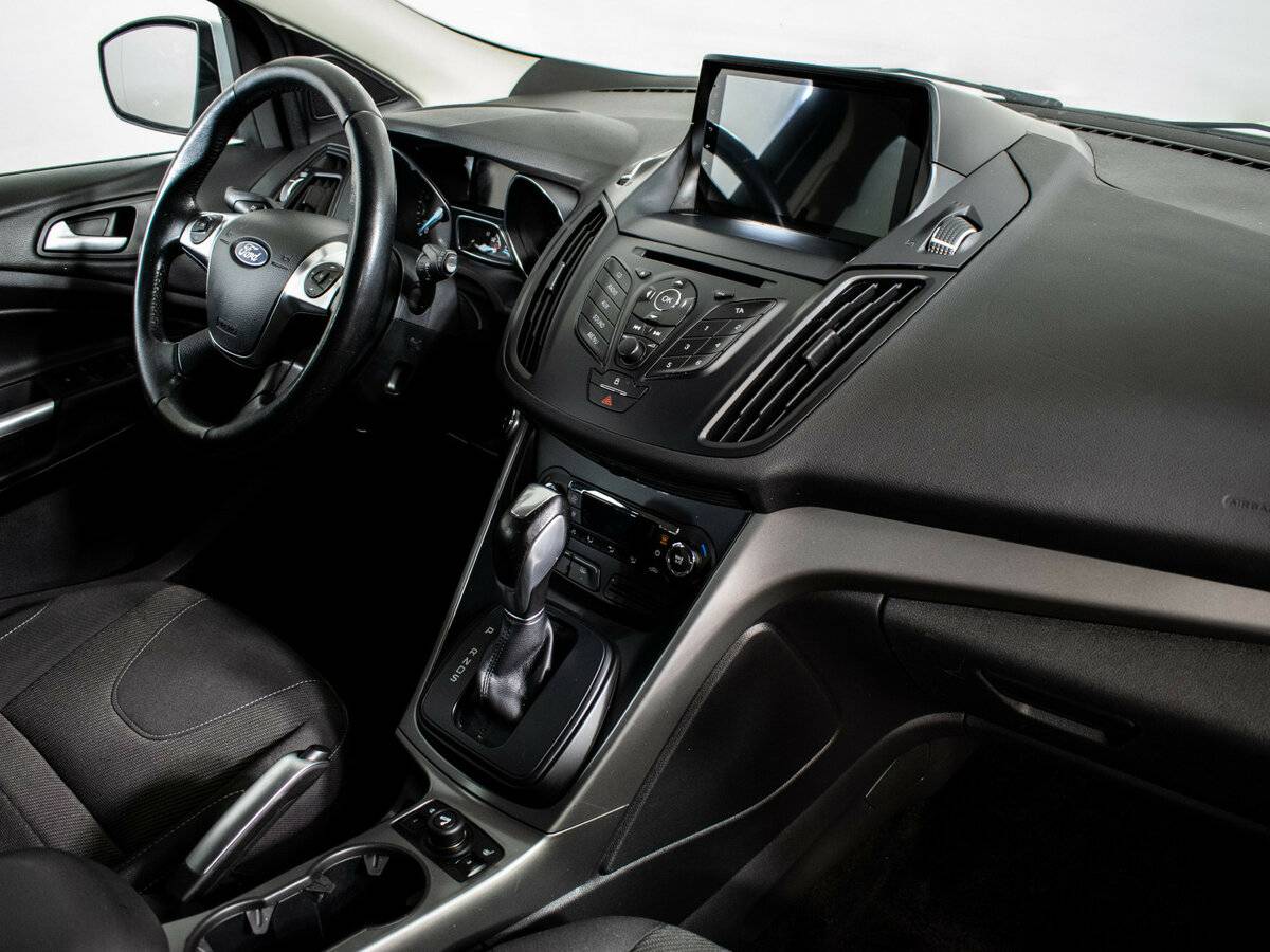 Купить Ford Kuga с пробегом. Фото: #7