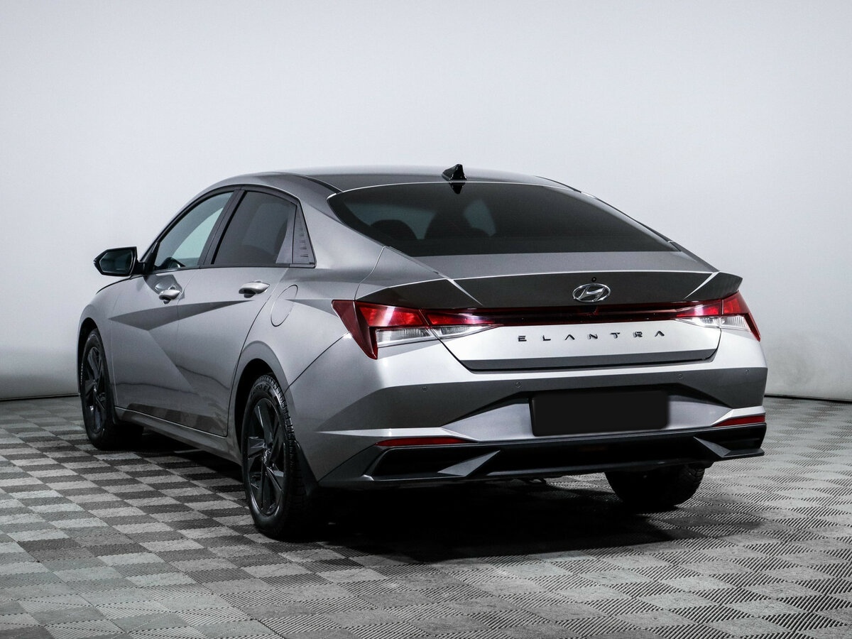 Купить Hyundai Elantra с пробегом. Фото: #5