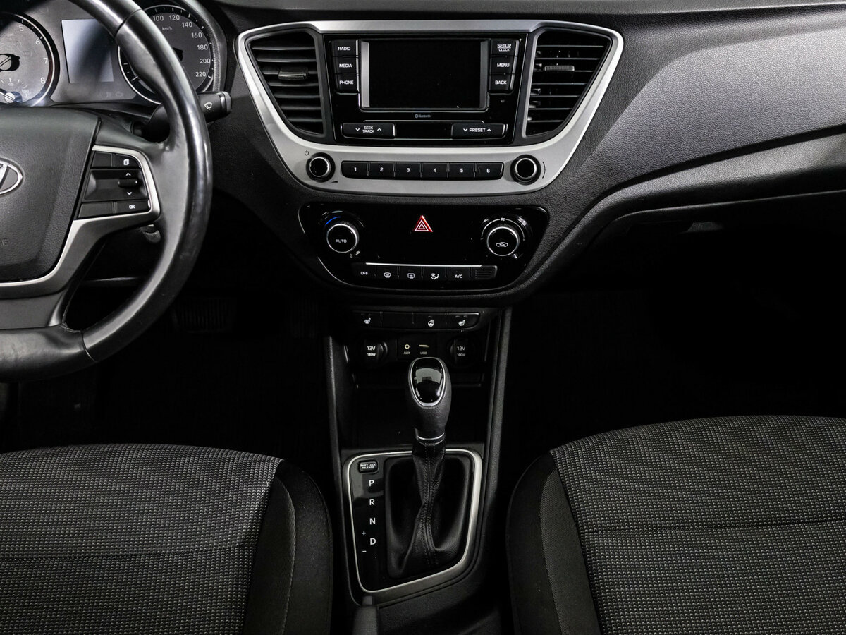 Купить Hyundai Solaris с пробегом. Фото: #9