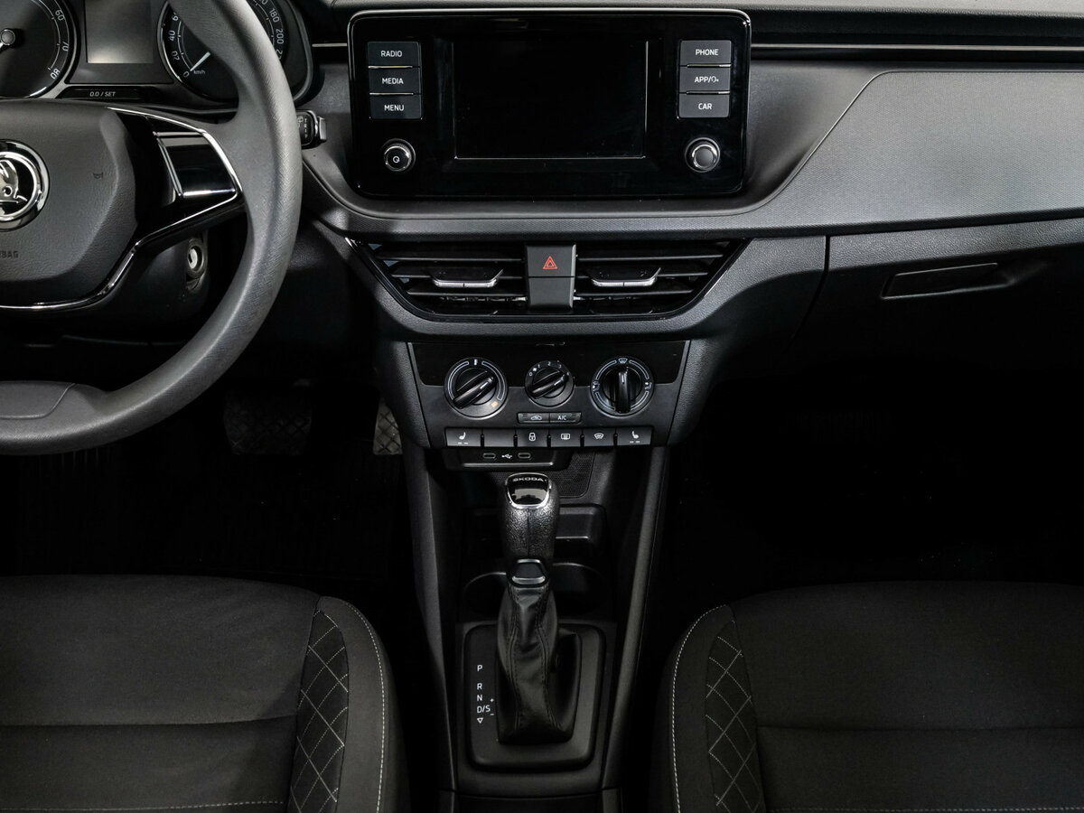 Купить Skoda Rapid с пробегом. Фото: #10