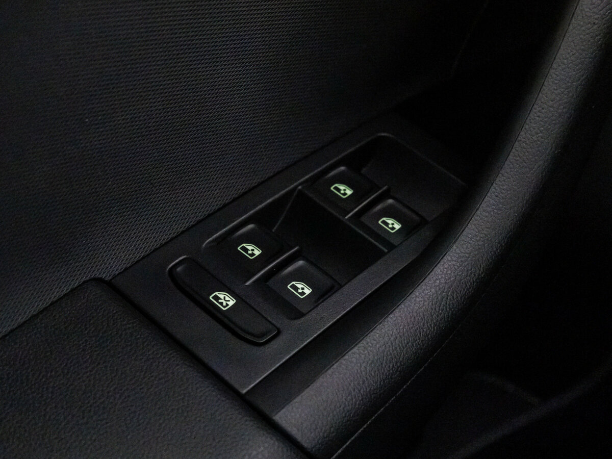 Купить Skoda Rapid с пробегом. Фото: #14