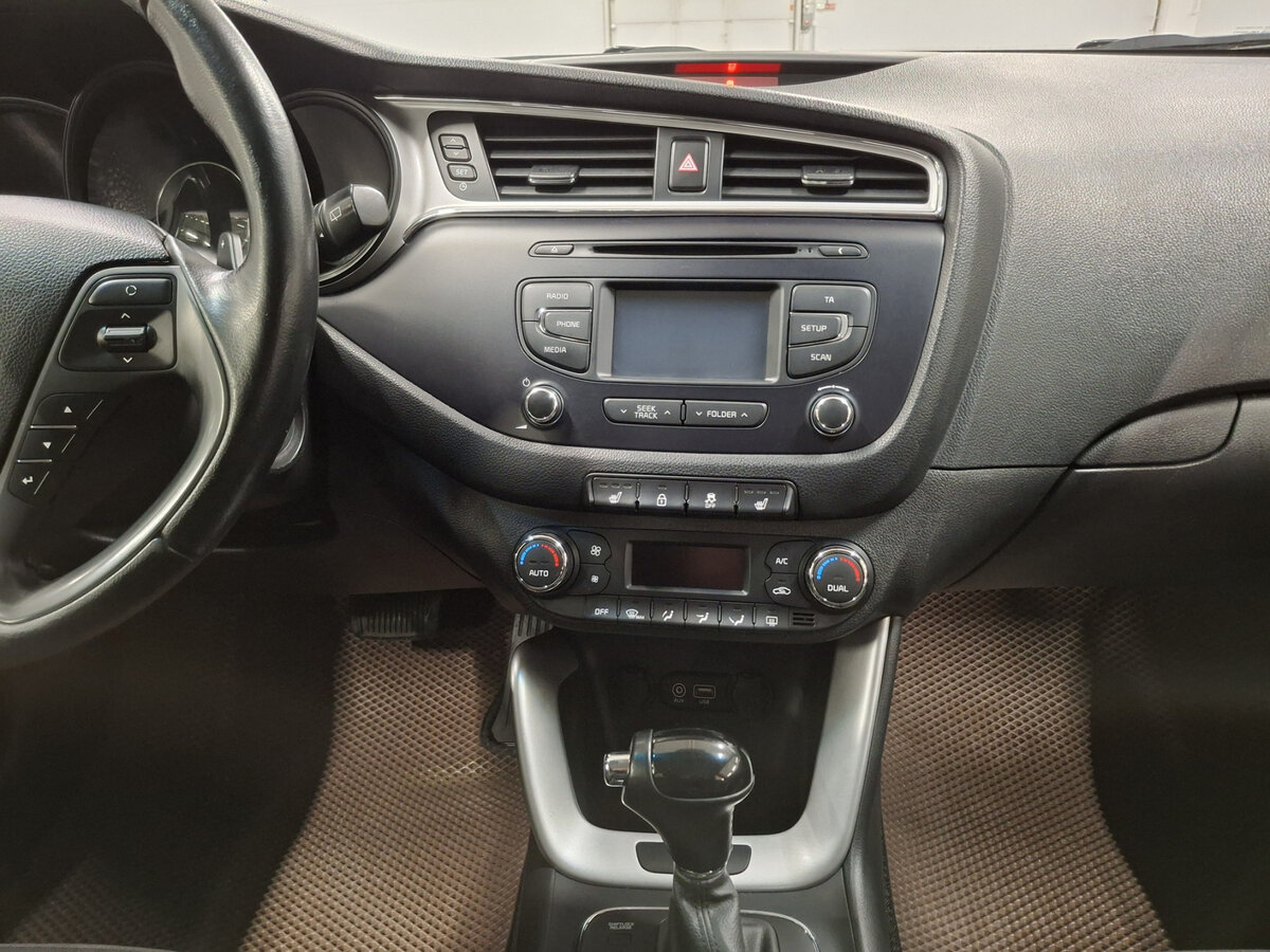 Купить Kia Ceed с пробегом. Фото: #14