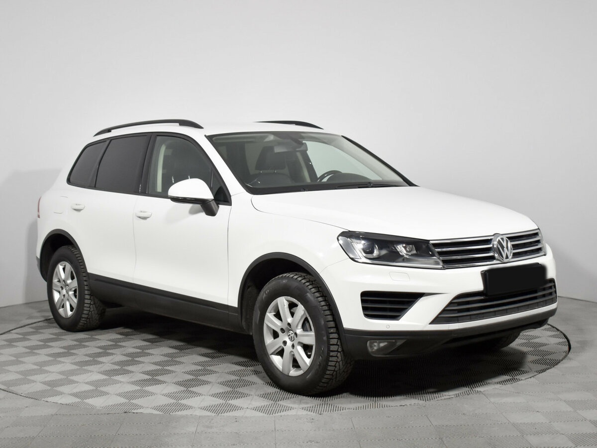Купить Volkswagen Touareg с пробегом. Фото: #2