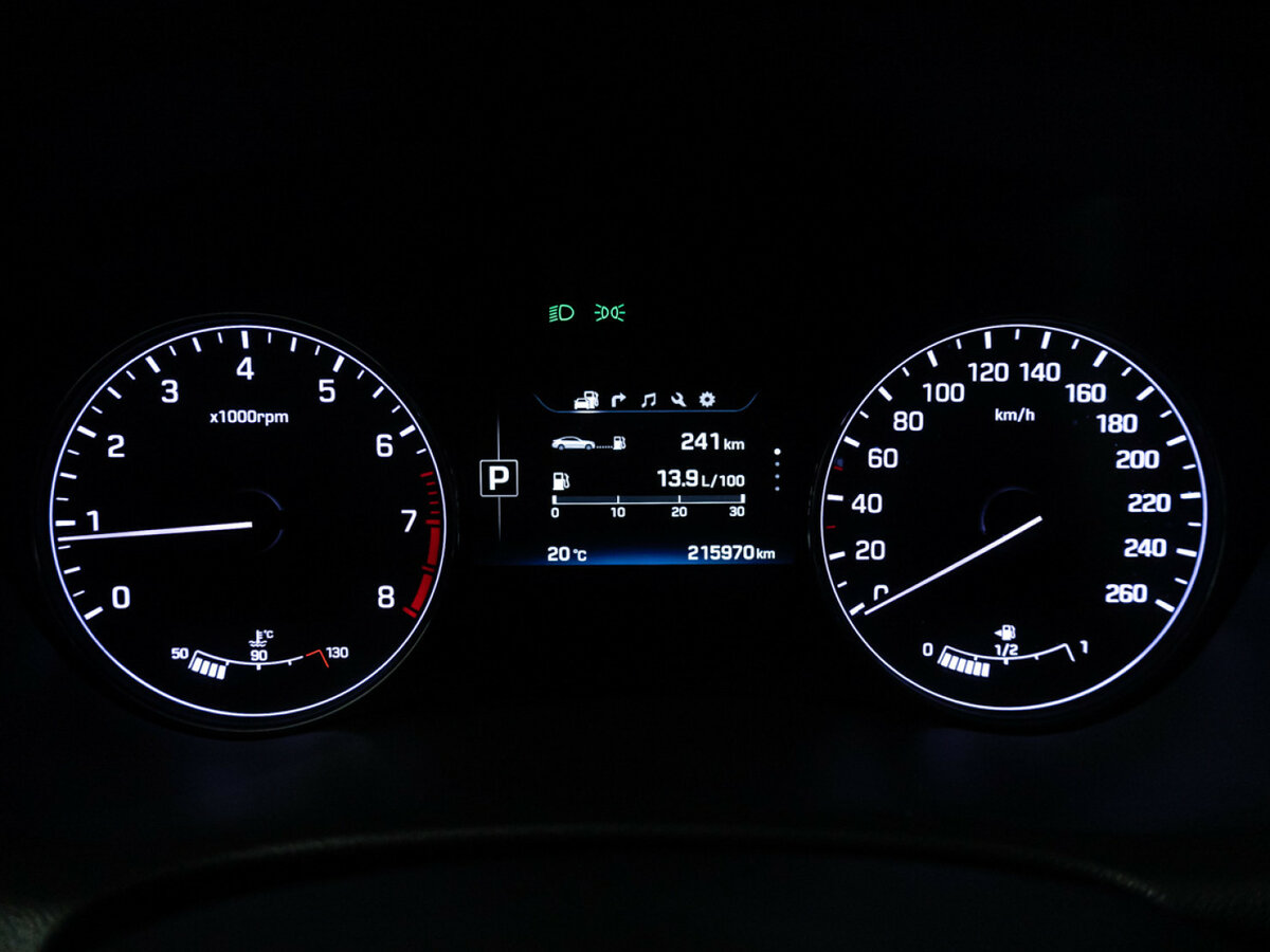 Купить Hyundai Genesis с пробегом. Фото: #9