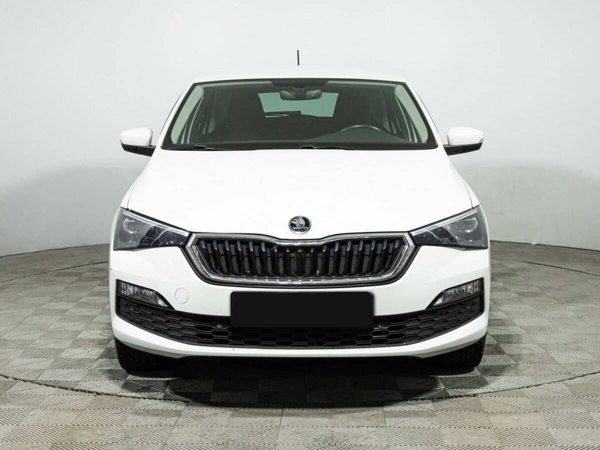 Купить Skoda Rapid с пробегом. Фото: #1