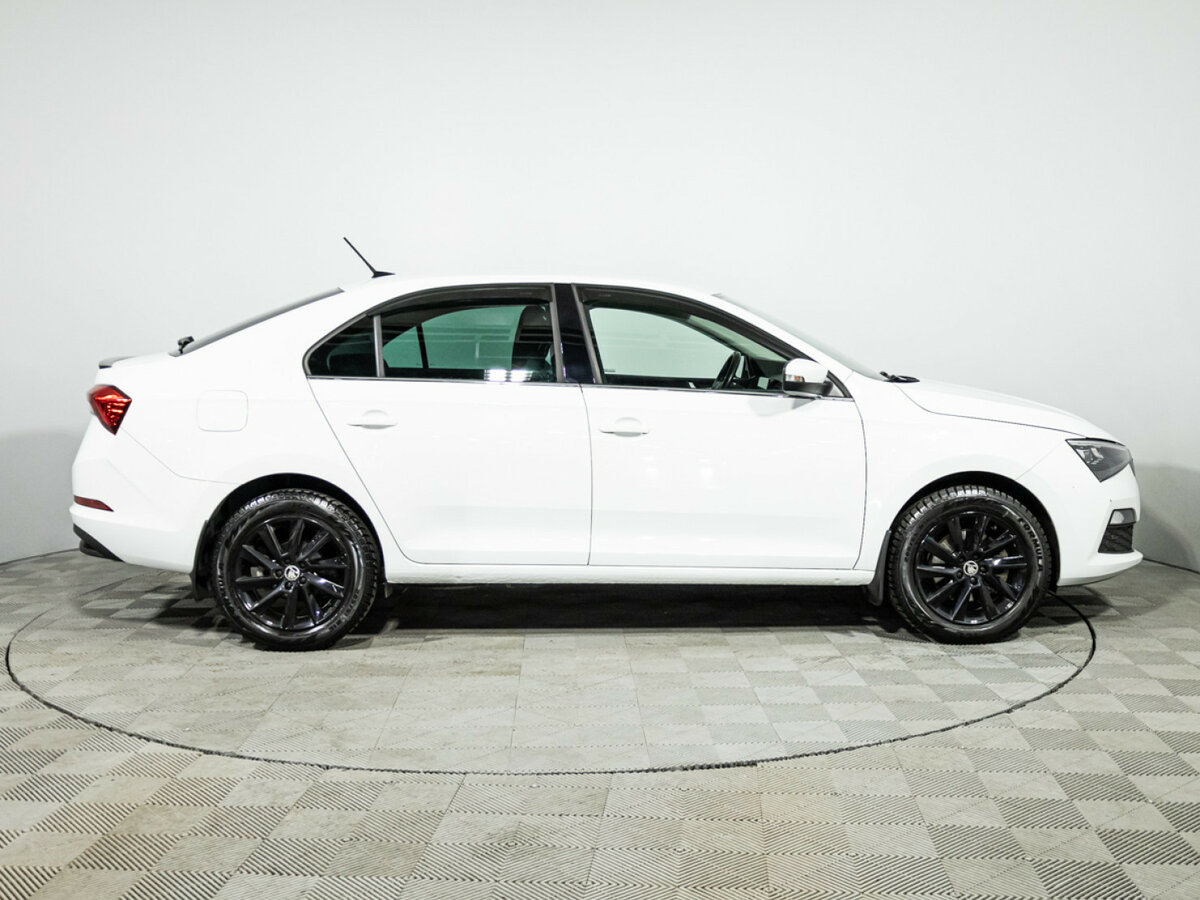 Купить Skoda Rapid с пробегом. Фото: #3