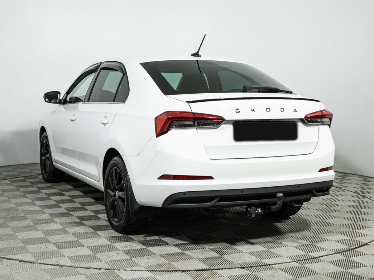 Купить Skoda Rapid с пробегом. Фото: #6