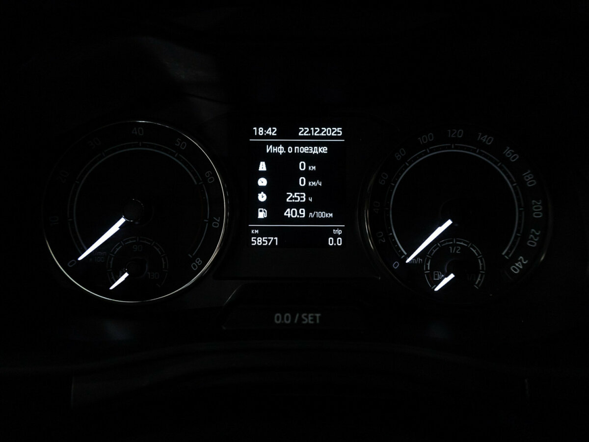 Купить Skoda Rapid с пробегом. Фото: #11