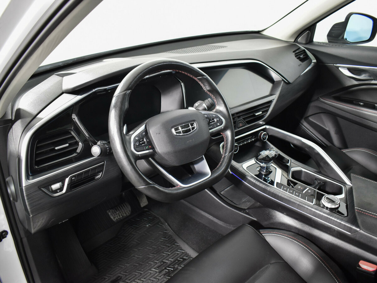 Купить Geely Tugella с пробегом. Фото: #8