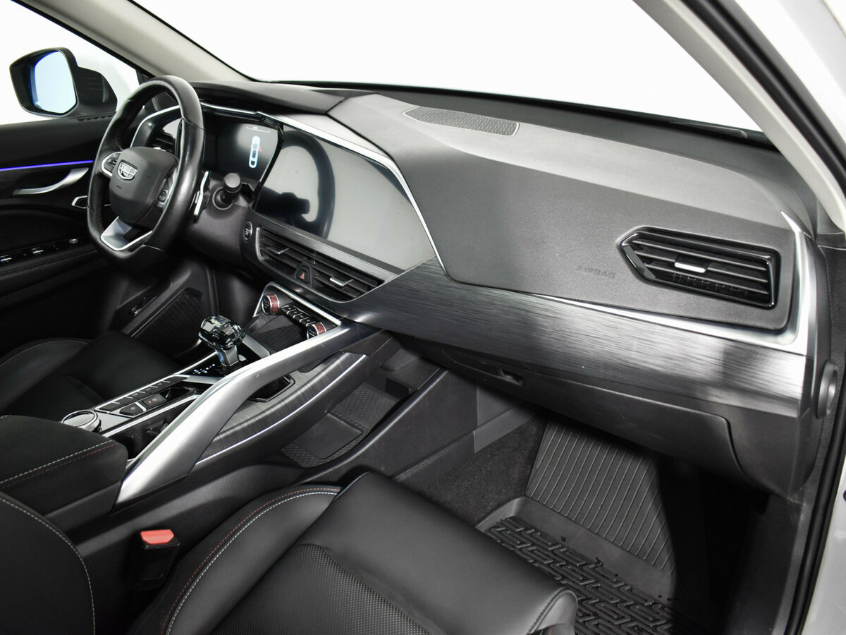 Купить Geely Tugella с пробегом. Фото: #13