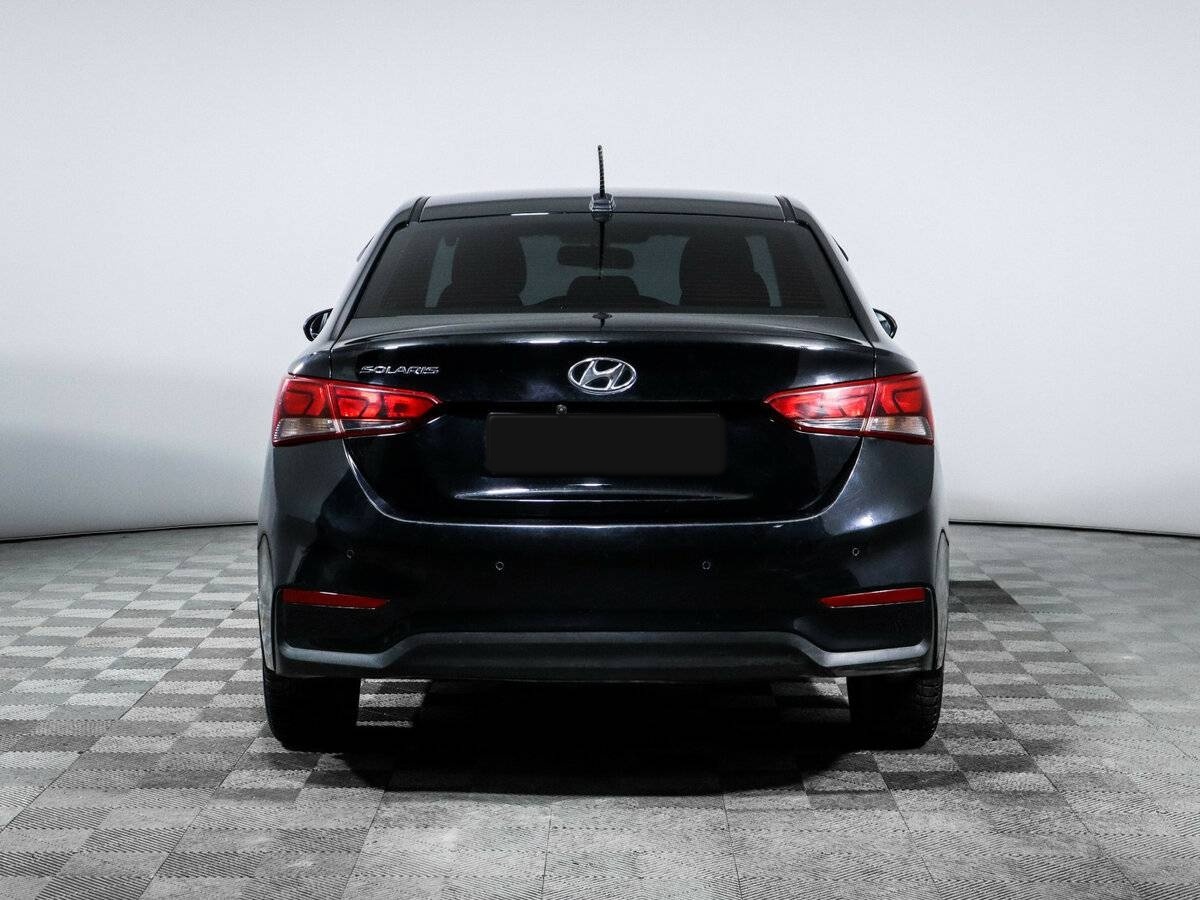 Купить Hyundai Solaris с пробегом. Фото: #4