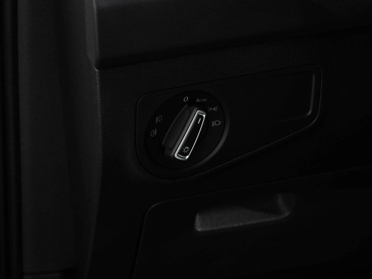 Купить Volkswagen Tiguan с пробегом. Фото: #21