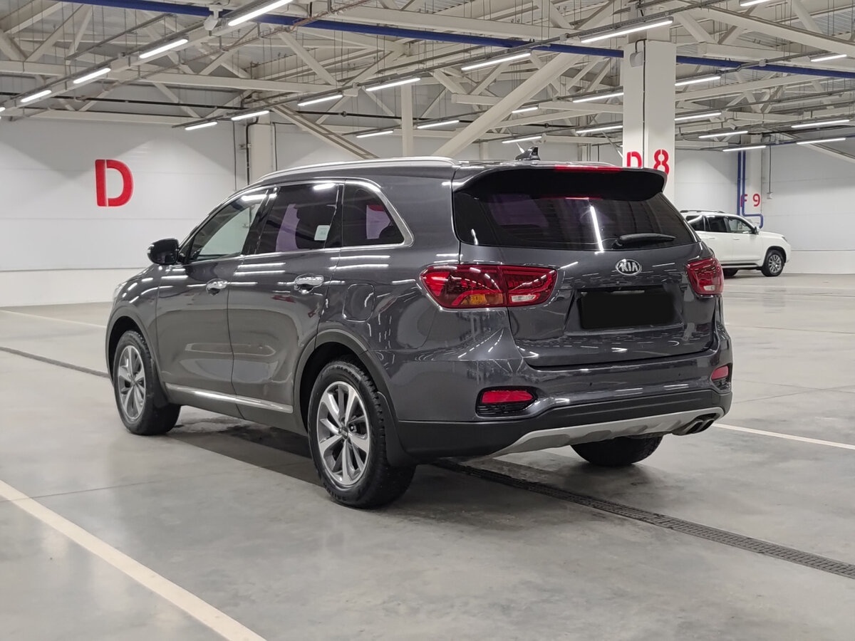 Купить Kia Sorento с пробегом. Фото: #6
