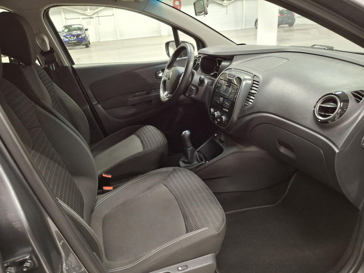 Купить Renault Kaptur с пробегом. Фото: #10