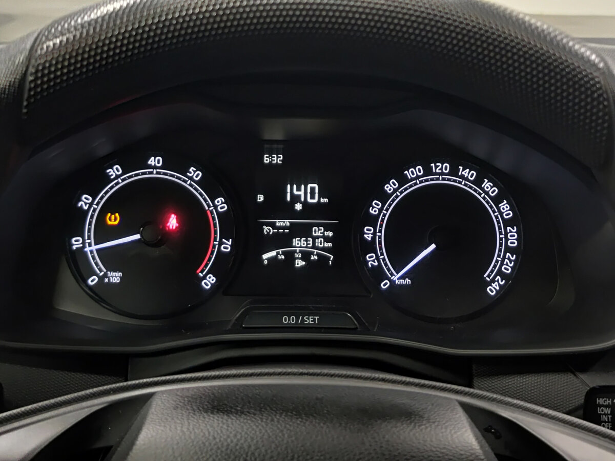 Купить Skoda Rapid с пробегом. Фото: #12