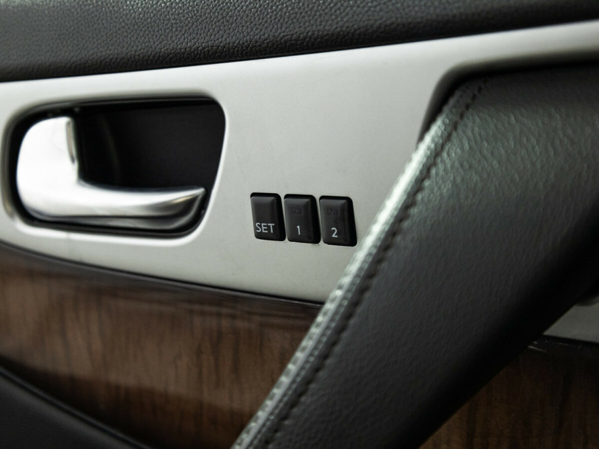 Купить Infiniti FX с пробегом. Фото: #15