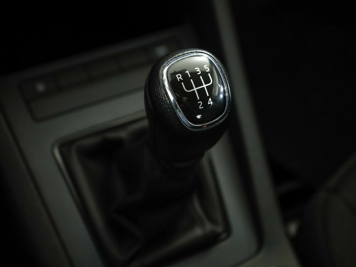 Купить Skoda Octavia с пробегом. Фото: #15