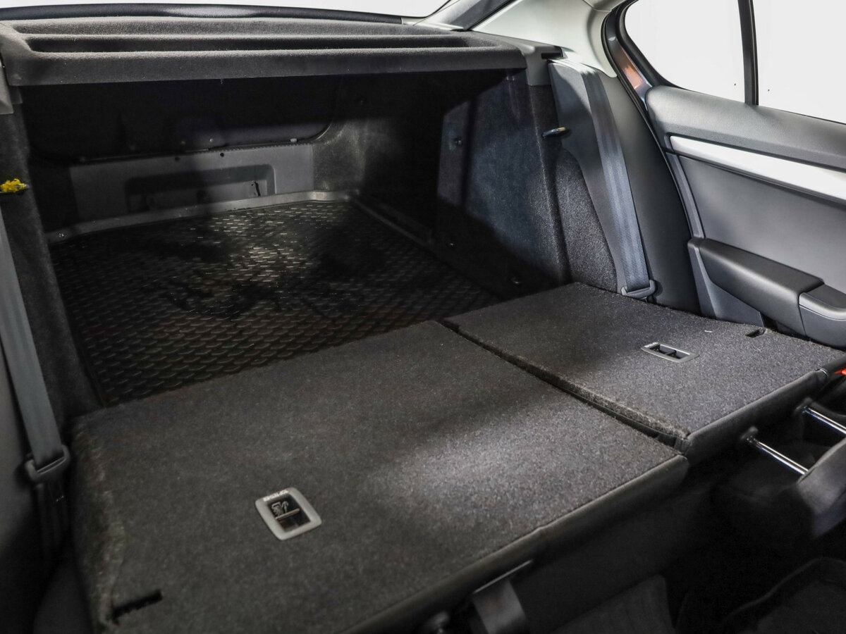 Купить Skoda Octavia с пробегом. Фото: #24