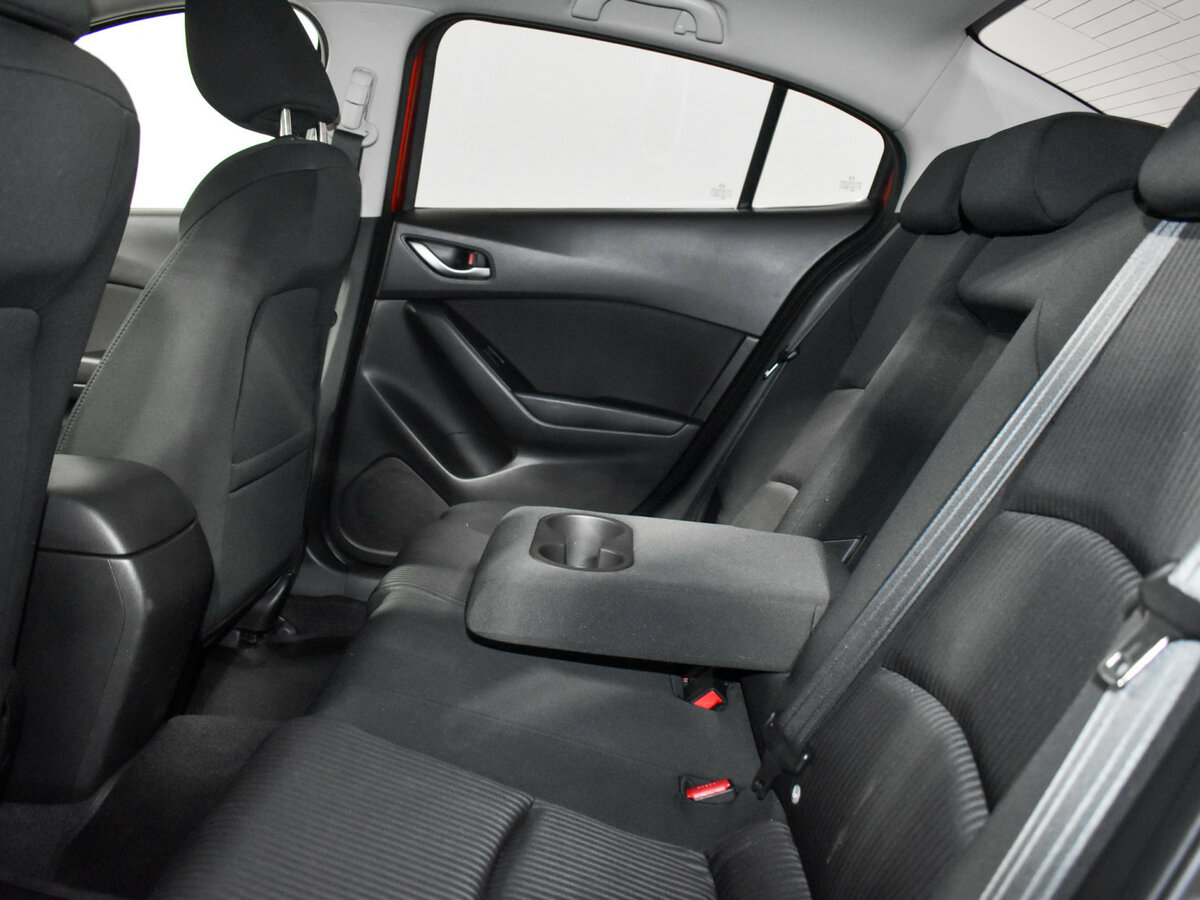 Купить Mazda 3 с пробегом. Фото: #10