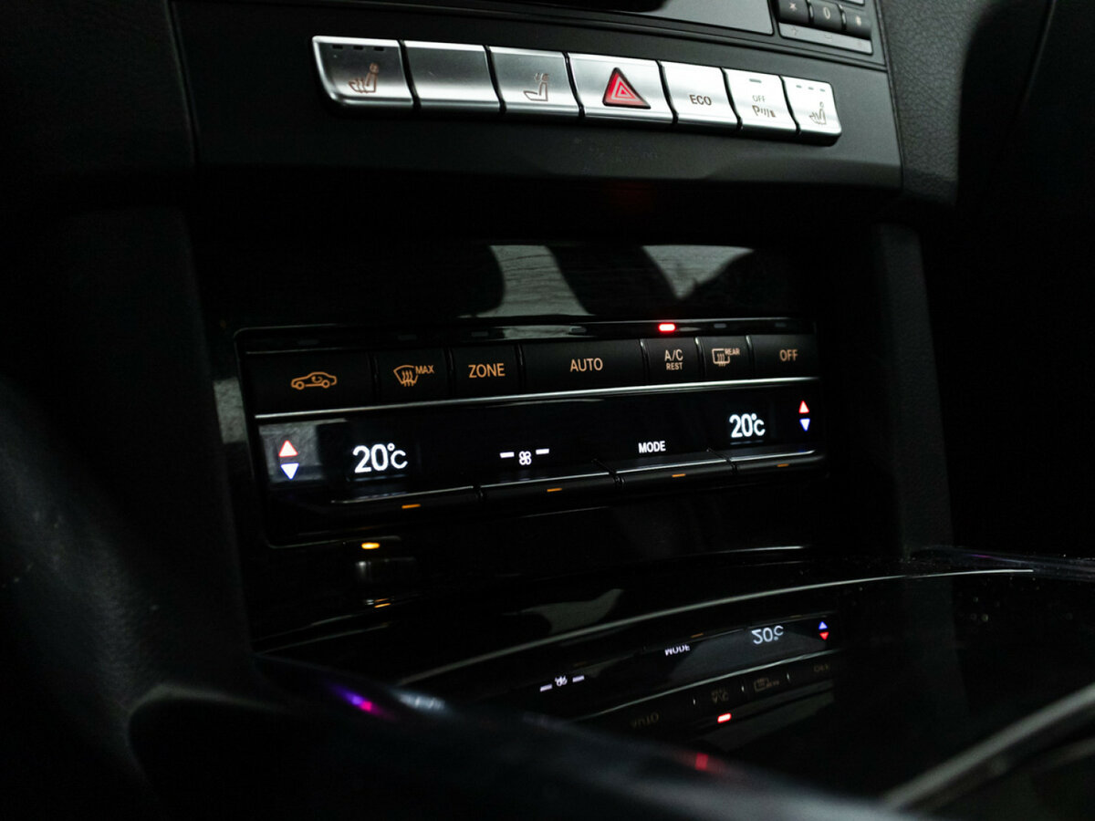 Купить Mercedes-Benz E-Класс с пробегом. Фото: #18