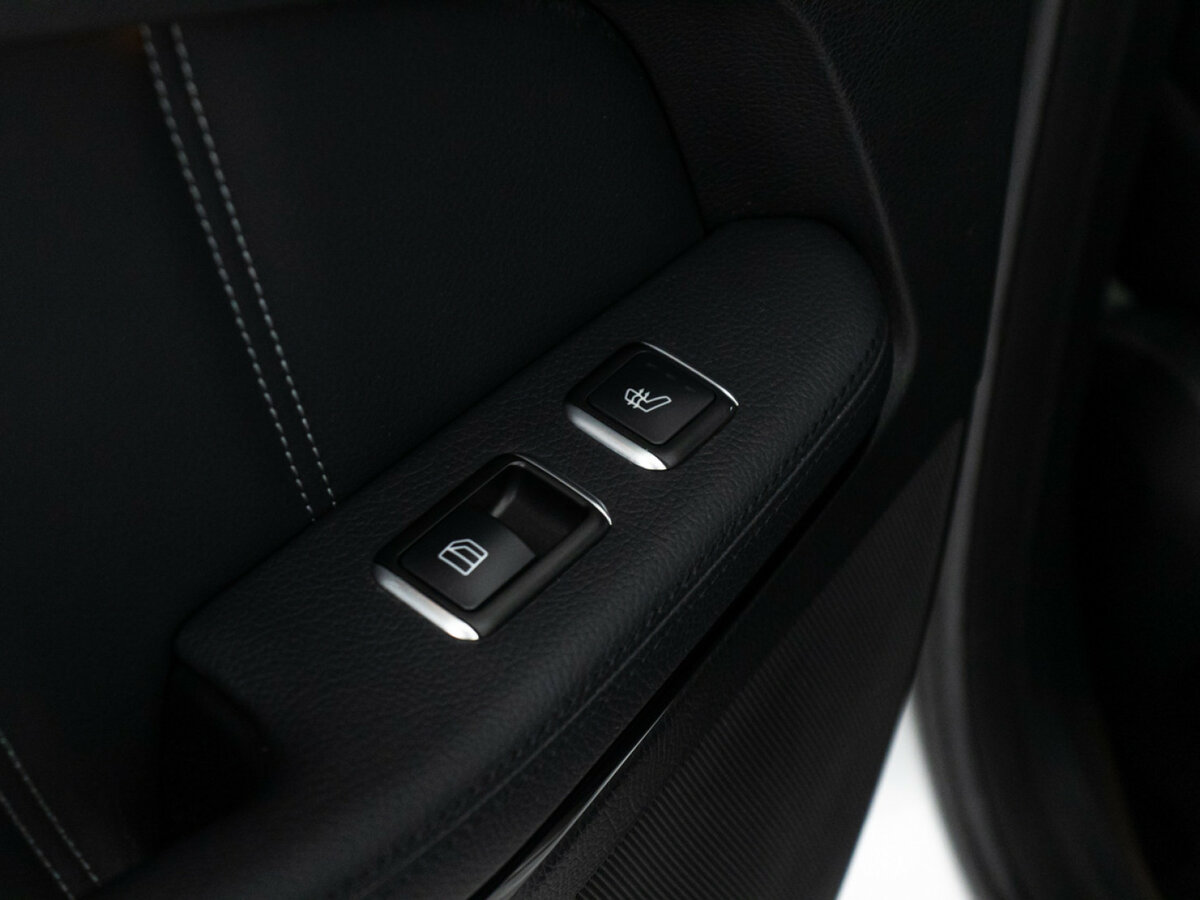 Купить Mercedes-Benz E-Класс с пробегом. Фото: #19