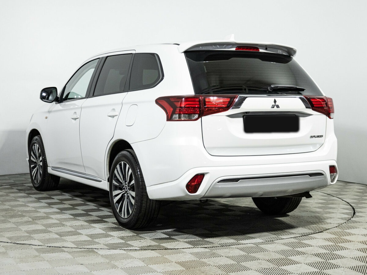 Купить Mitsubishi Outlander с пробегом. Фото: #5