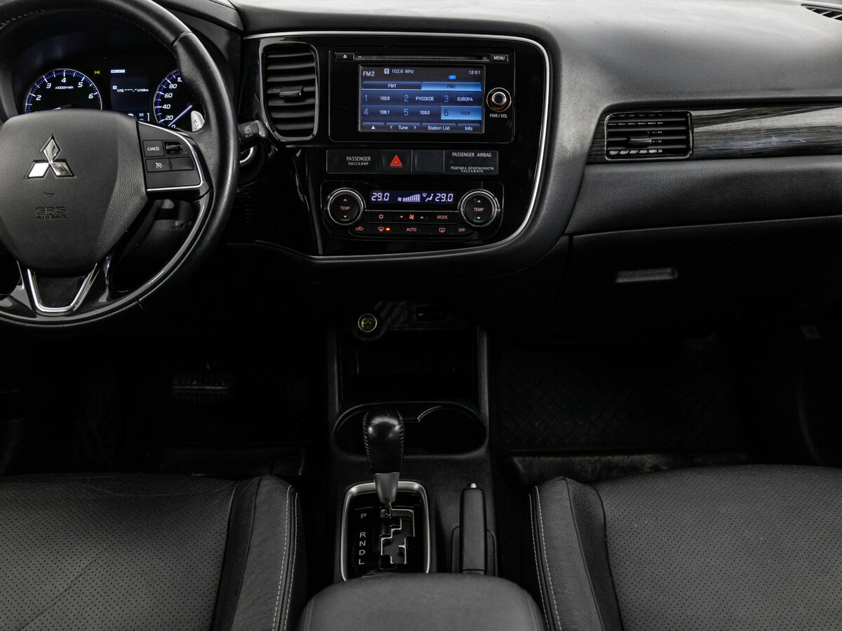 Купить Mitsubishi Outlander с пробегом. Фото: #10
