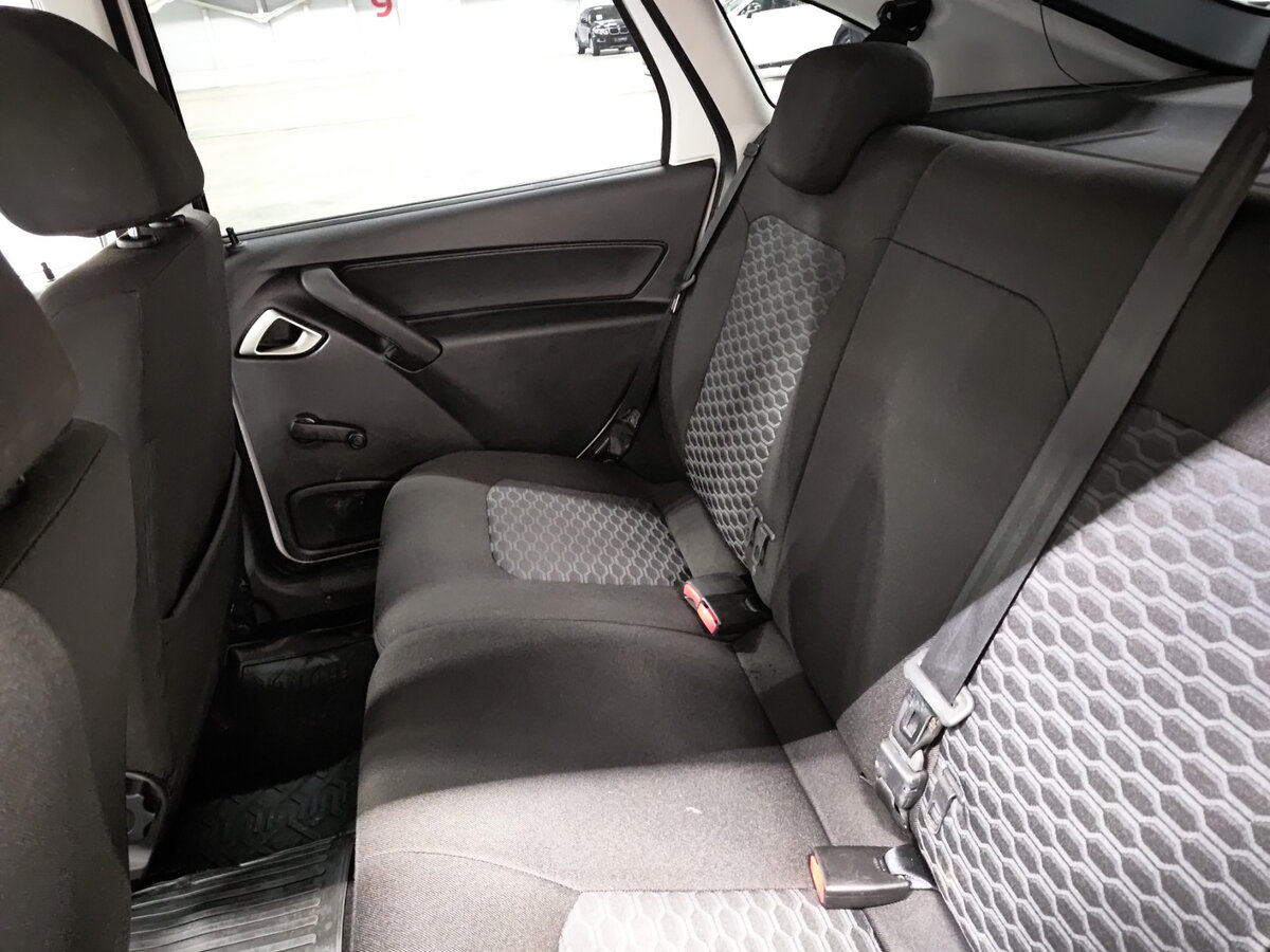 Купить Lada (ВАЗ) Granta с пробегом. Фото: #11