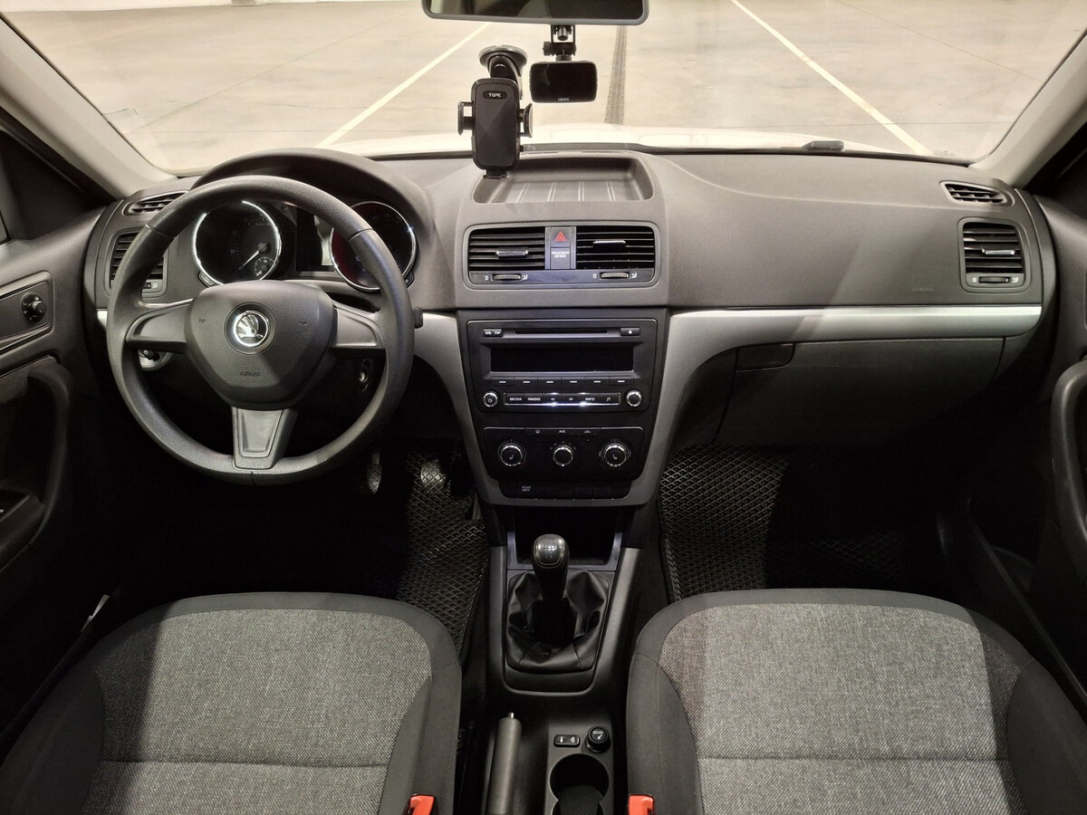 Купить Skoda Yeti с пробегом. Фото: #12