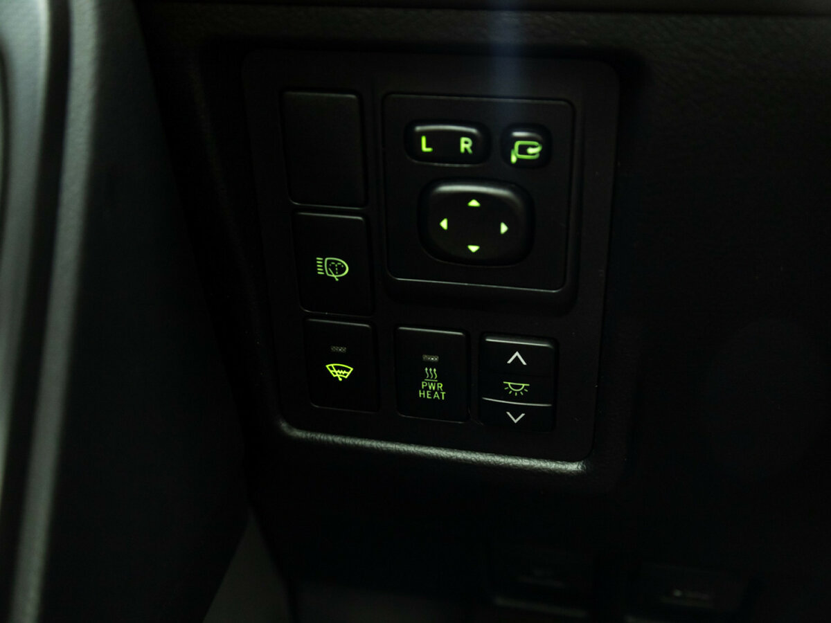 Купить Toyota Land Cruiser Prado с пробегом. Фото: #21