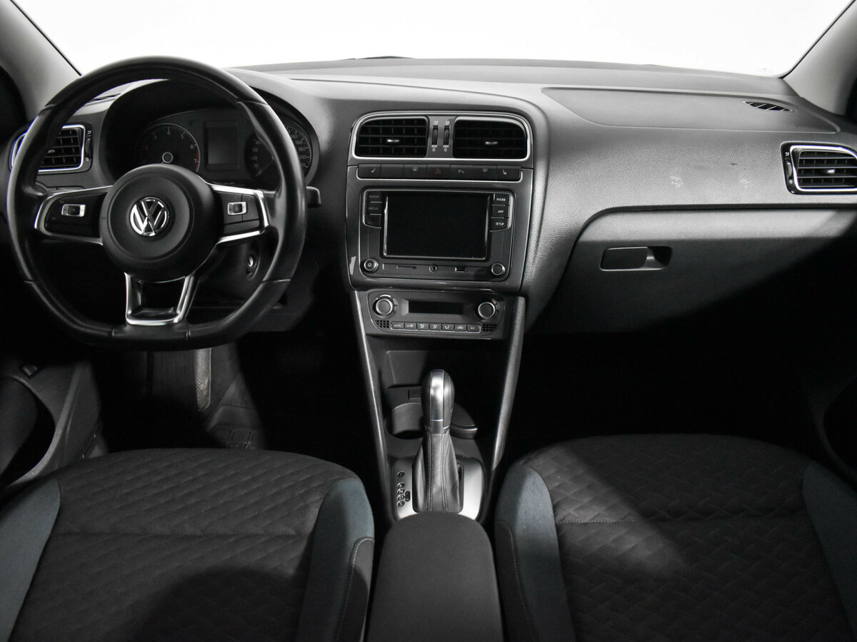 Купить Volkswagen Polo с пробегом. Фото: #12