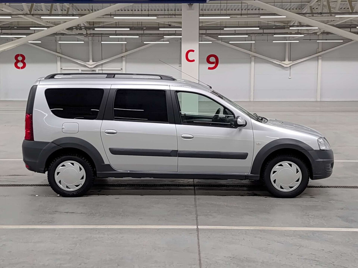 Купить Lada (ВАЗ) Largus с пробегом. Фото: #3