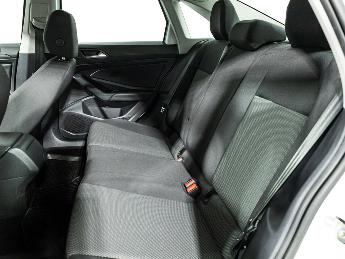 Купить Volkswagen Jetta с пробегом. Фото: #9