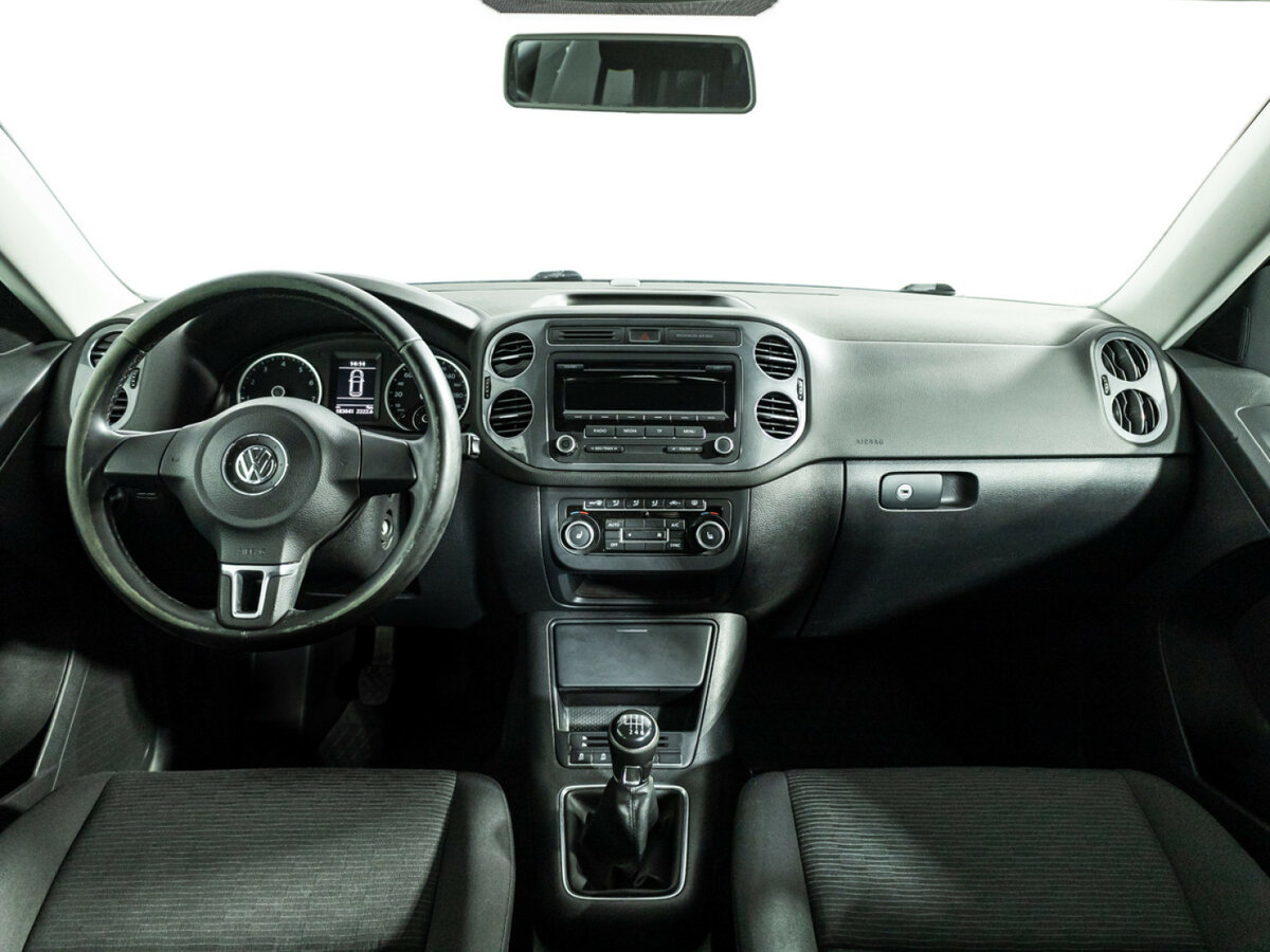 Купить Volkswagen Tiguan с пробегом. Фото: #12