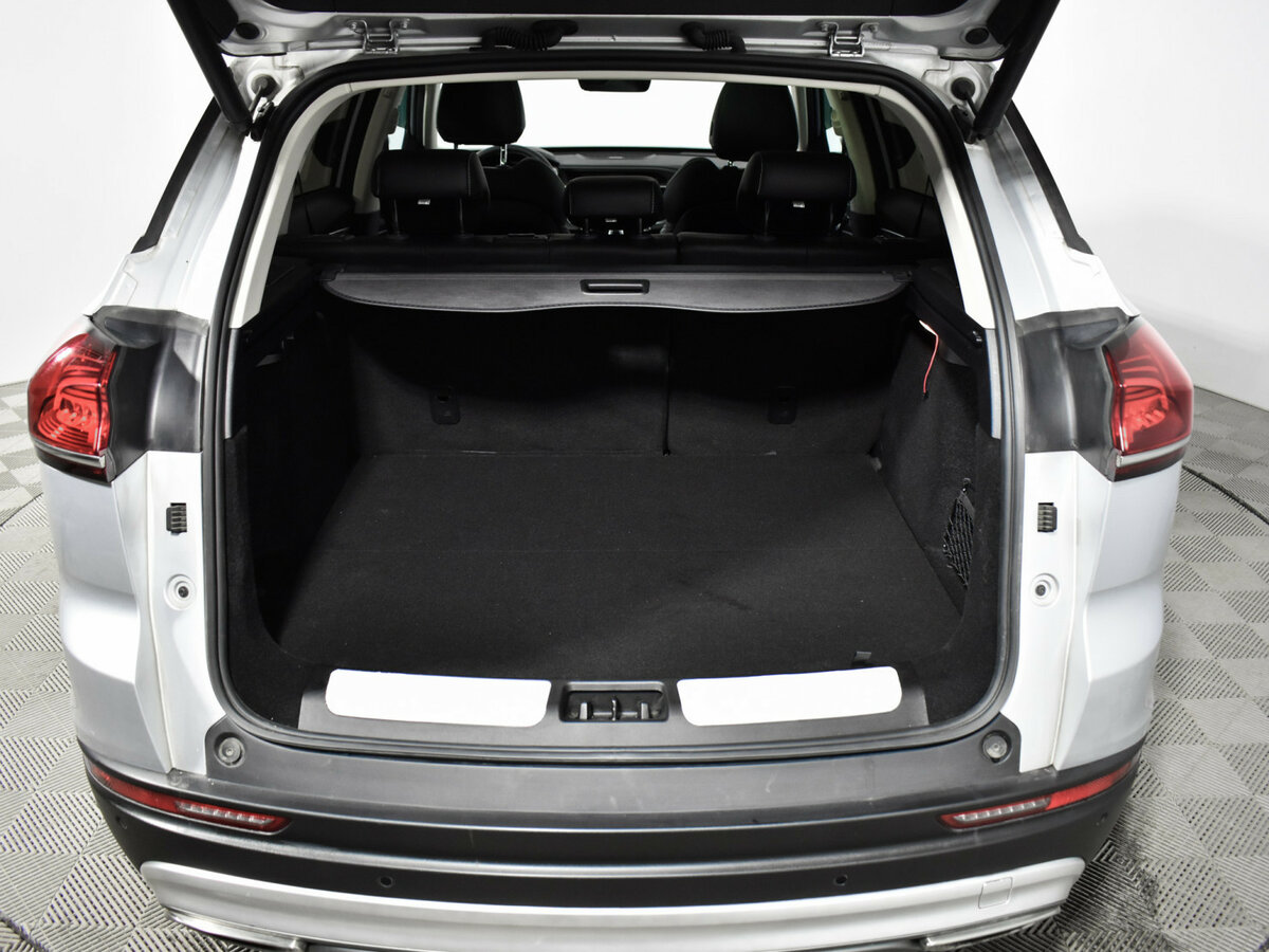 Купить Geely Atlas Pro с пробегом. Фото: #17